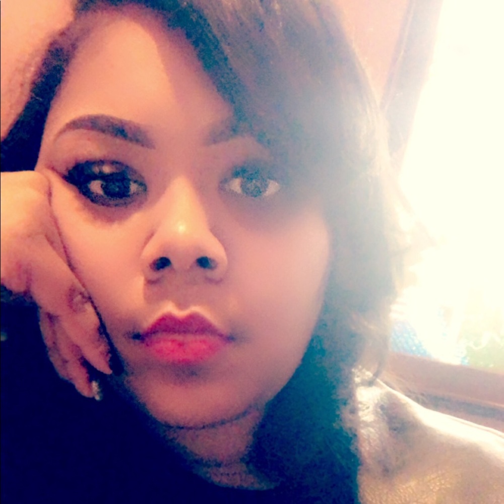 Meet your Posher, Leedria